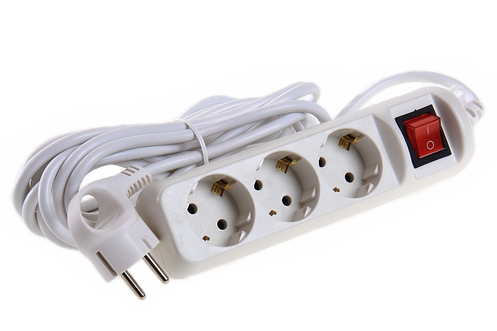 Удлинитель SPARKLUX с заз. с выкл. 3 розеток 3 метров SL-320-3  |+