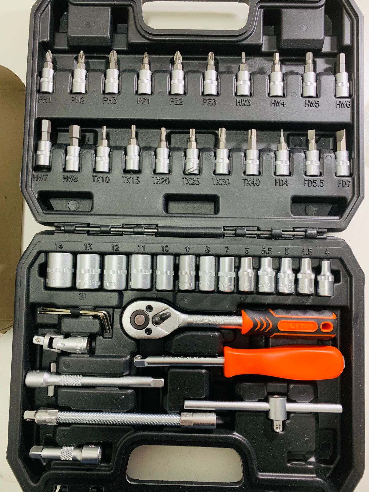 Набор головок и бит LIT-198301 46 предметов 1x18 |*