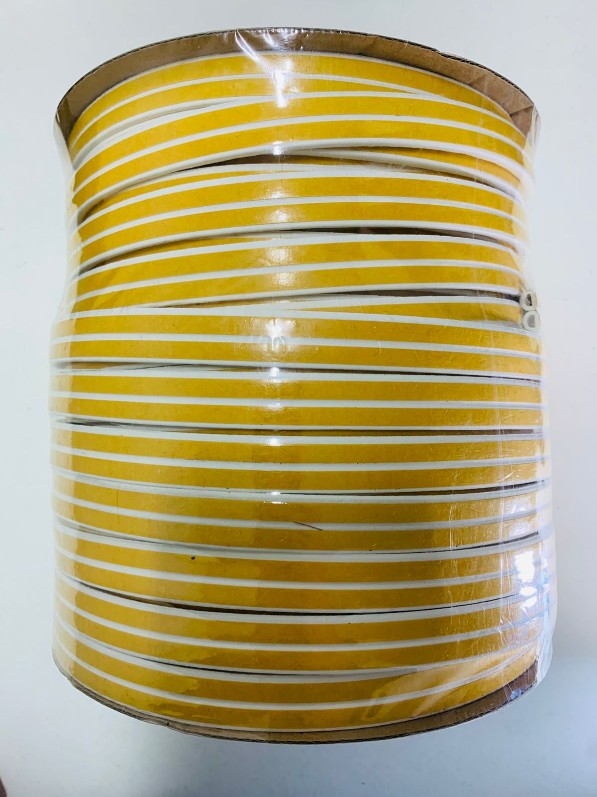 Уплотнитель LIT Белый D-профиль 6х9мм 100м   |*