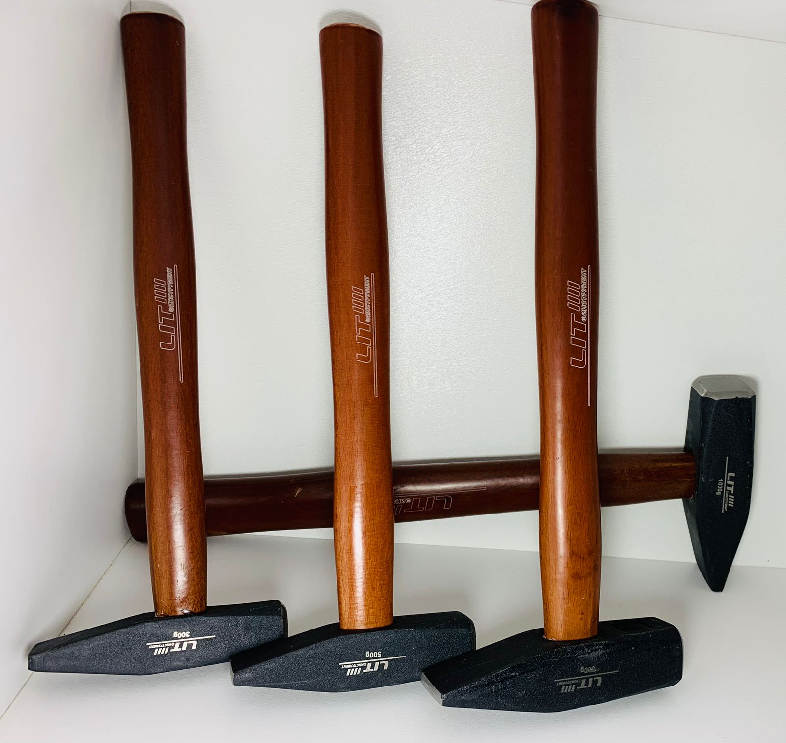 Молоток LIT с дерев.ручкой 800гр (1x36) |*